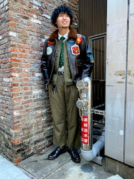 「アイテム（ミリタリージャケット）」を使った、アライマンさん（メンズ・180cm・20代）の冬コーディネート