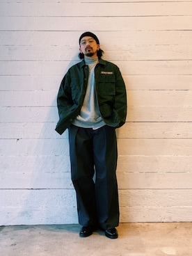 「ワークパンツ」｜「アイテム（ローファー）」を使った、Tomoya  Miuraさん（メンズ・170cm）の冬コーディネート