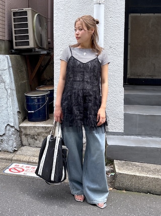 「FREE'S MART（フリーズマート）のスタッズ付きタックワイドデニムパンツ（デニムパンツ）」を使った、𝐒𝐡𝐢𝐧𝐨さん（レディース・150cm）の夏コーディネート