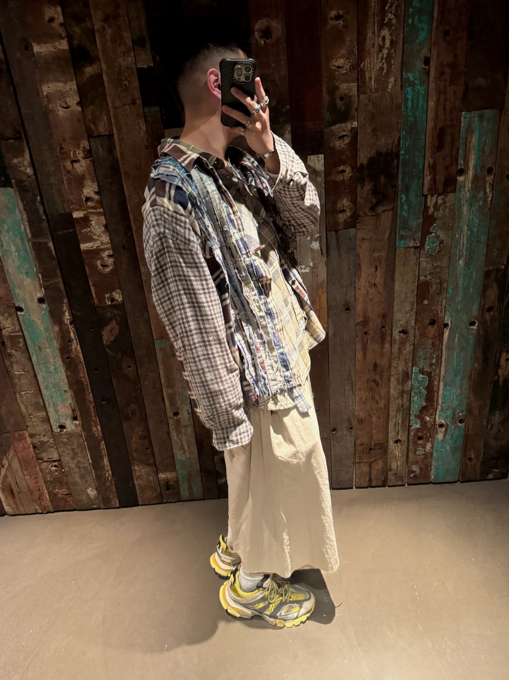 「hkboy、hk、NEEDLES、immense、BALENCIAGA」｜「Rebuild by Needlesのアイテム（シャツ/ブラウス、その他）」を使った、CMPさん（メンズ・174cm）の春コーディネートの1枚目の写真