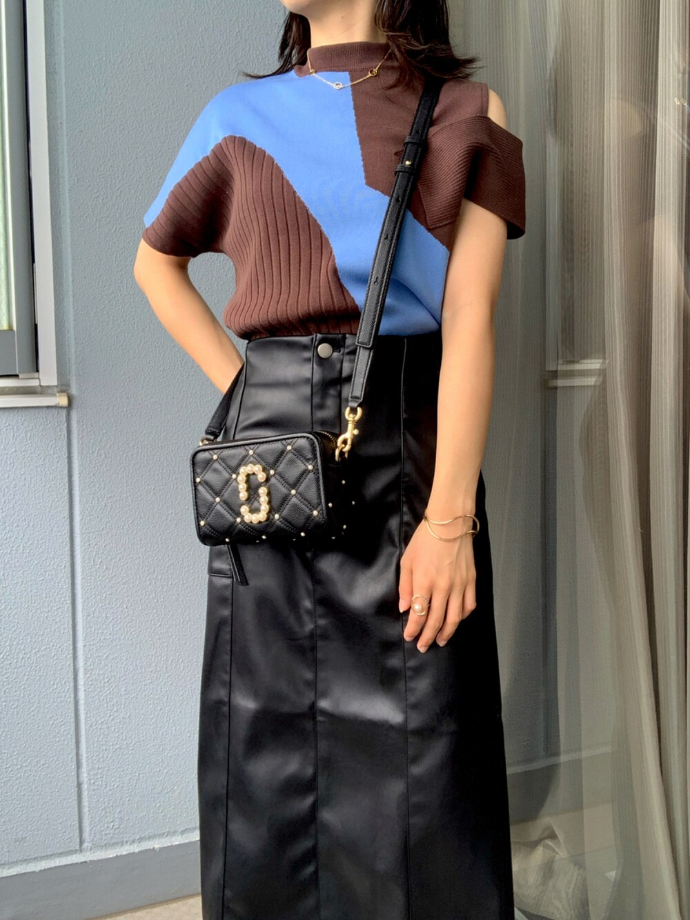 美品 マークジェイコブス レザー ショルダー ソフトショット キルティング 黒 美品 マークジェイコブス レザー ショルダー ソフトショット