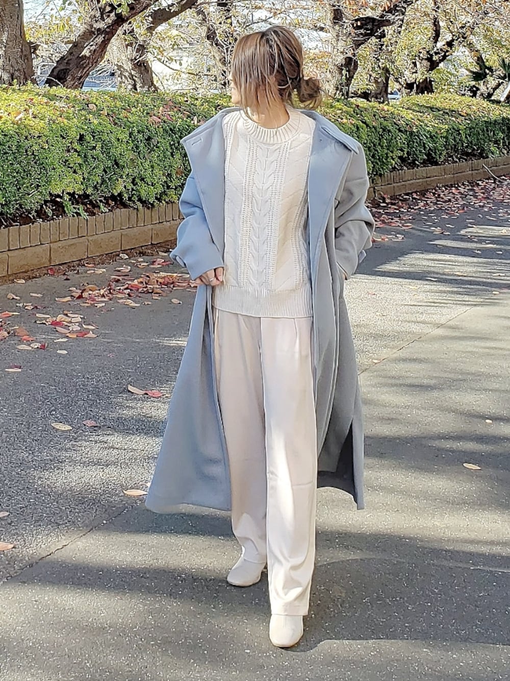 ZARAのアイテムを使った「スタンドカラーコート」の人気ファッション