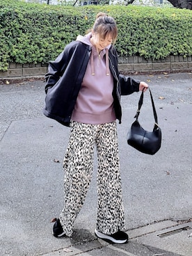 「アイテム（スウェットパンツ）」を使った、&りっちさん（レディース・154cm）の秋コーディネート