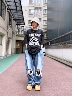 「WHITELAND（ホワイトランド）のアイテム（パンツ）」を使った、HARU.さん（レディース・157cm）の春コーディネート