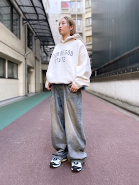 「FOG ESSENTIALS（エフオージーエッセンシャルズ）のアイテム（パーカー）」を使った、HARU.さん（レディース・157cm）の秋コーディネート