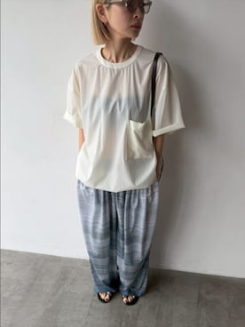 「RIM.ARK（リムアーク）のPaper like light PO ペーパーライク ライト プルオーバー（Tシャツ/カットソー、ホワイト系）」を使った、MariNakamuraさん（レディース・158cm）の春コーディネート