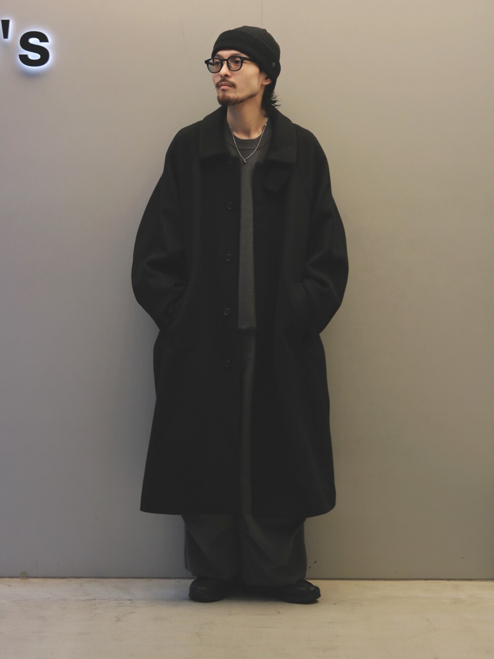 Lui's（ルイス）の「ビーバーメルトンボリュームロングコート（）」 - WEAR