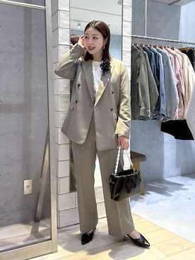 「LEPSIM（レプシィム）のアイテム（ブローチ/コサージュ）」を使った、hanaeさん（レディース・161cm）の冬コーディネート