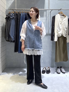 「LEPSIM（レプシィム）のデニムフリンジベスト　1044012（ベスト、ブルー系）」を使った、hanaeさん（レディース・161cm）の夏コーディネート