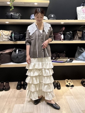 「LEPSIM（レプシィム）のアイテム（スカート）」を使った、hanaeさん（レディース・161cm）の秋コーディネート