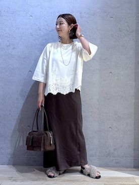 「LEPSIM（レプシィム）のアイテム（Tシャツ/カットソー）」を使った、hanaeさん（レディース・161cm）の秋コーディネート