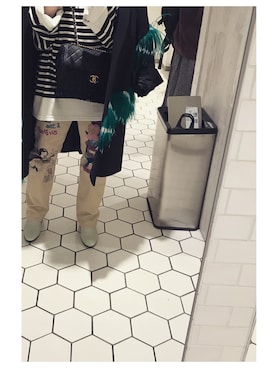 「DRIES VAN NOTEN（ドリスヴァンノッテン）のアイテム（チェスターコート）」を使った、yuiさん（レディース・160cm）の秋コーディネート