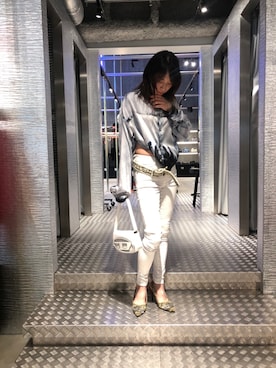 「DIESEL OSAKA」｜「アイテム（パンツ）」を使った、かとちゃんさん（レディース・162cm）の春コーディネート
