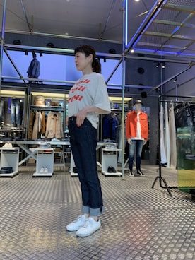 「DIESEL OSAKA」｜「アイテム（スニーカー）」を使った、かとちゃんさん（レディース・162cm）の夏コーディネート