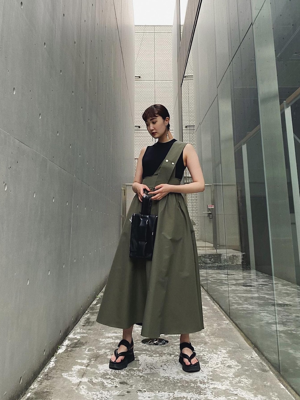 ワンショルダースカート」の人気ファッションコーディネート - WEAR