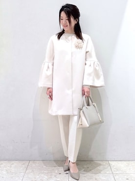 「アイテム（ブローチ/コサージュ、ベージュ系）」を使った、mameさん（レディース・154cm）の春コーディネート