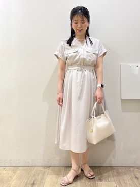 「index（インデックス）のダブルポケットスキッパーワンピース【防シワ/洗濯機OK】《XS～3L/6col》（ワンピース、ベージュ系）」を使った、mameさん（レディース・154cm）の春コーディネート