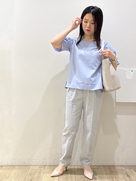 「index（インデックス）の【接触冷感】タックパフスリーブブラウス《吸水速乾／防シワ／洗濯機OK／XS～3L／6col》（シャツ/ブラウス、ブルー系）」を使った、mameさん（レディース・154cm）の夏コーディネート