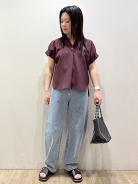 「index（インデックス）の【接触冷感／吸水速乾】タックスキッパーブラウス《防シワ／イージーアイロン／洗濯機OK／9col》（襯衫、レッド系）」を使った、mameさん（レディース・154cm）の夏コーディネート