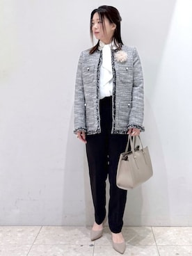 「アイテム（ブローチ/コサージュ、ベージュ系）」を使った、mameさん（レディース・154cm）の春コーディネート