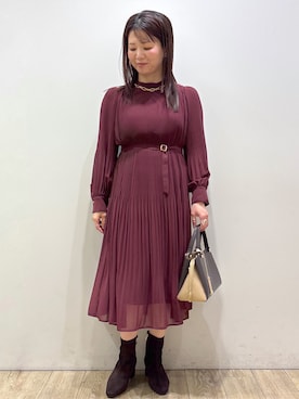 「index（インデックス）の【XS-3Lサイズ】ジョーゼットアソートプリーツワンピース《洗濯機OK／防シワ／イージーアイロン》（ワンピース、レッド系）」を使った、mameさん（レディース・154cm）の秋コーディネート