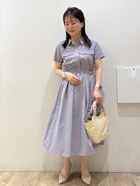 「index（インデックス）のサイドリボンシャツワンピース【洗濯機OK/防シワ】（ワンピース、グレー系）」を使った、mameさん（レディース・154cm）の春コーディネート