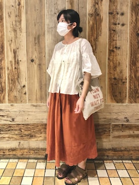 「アイテム（エコバッグ/サブバッグ、レッド系）」を使った、ChiHsinさん（レディース・162cm）の秋コーディネート