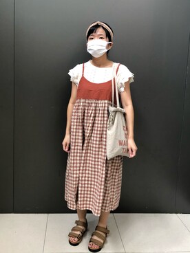 「アイテム（エコバッグ/サブバッグ、レッド系）」を使った、ChiHsinさん（レディース・162cm）の秋コーディネート