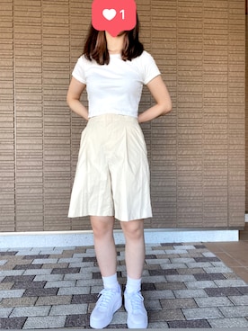 「UNIQLO（ユニクロ）のアイテム（トップス、ホワイト系）」を使った、karinさん（レディース・162cm）の秋コーディネート