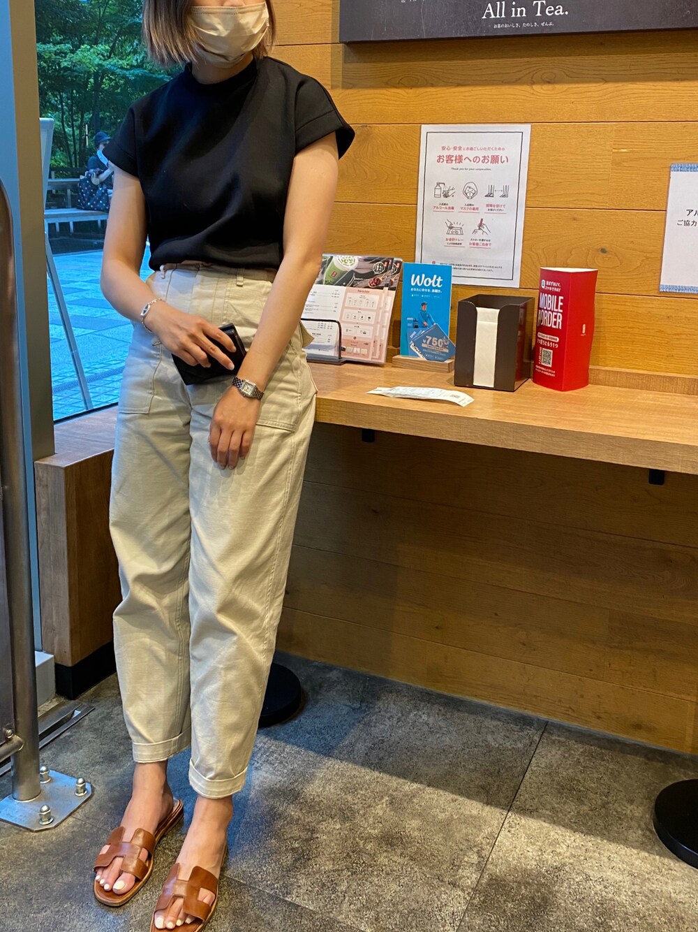 ☆ワンランク上のコーデに☆【Hermes】 エレクトリック サンダル HERMESのサンダルを使った人気ファッションコーディネート