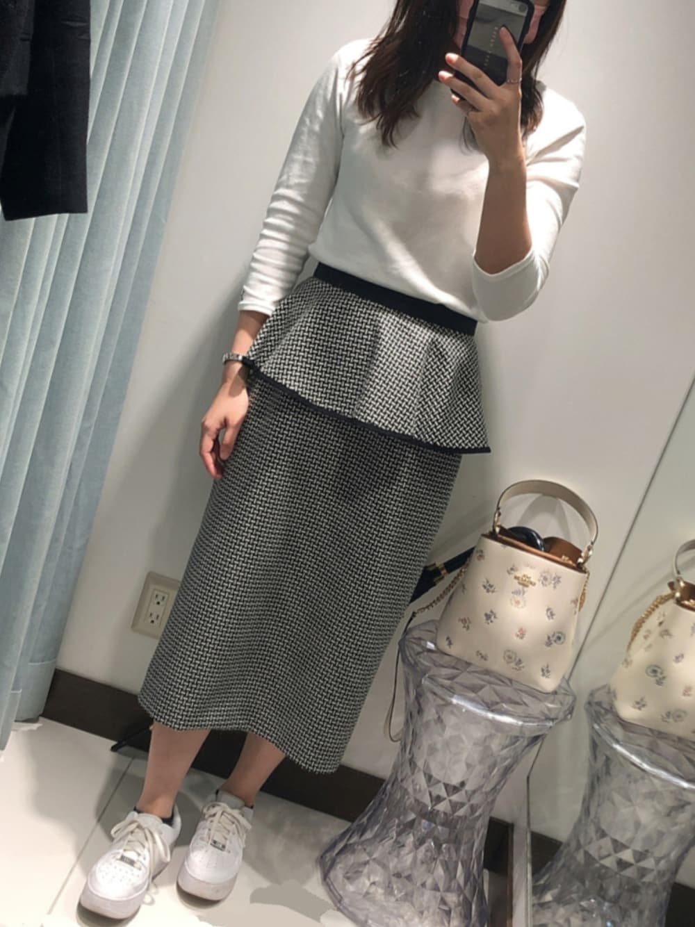 美品☆ストロベリーフィールズ　クラシカルエトレ　ペプラムベルト付きタイトスカート STRAWBERRY-FIELDS（ストロベリーフィールズ）の「クラシカル