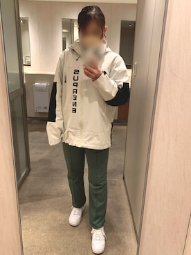 「Supreme （シュプリーム）のアイテム（ジャケット/アウター）」を使った、kさん（レディース・164cm）の冬コーディネート