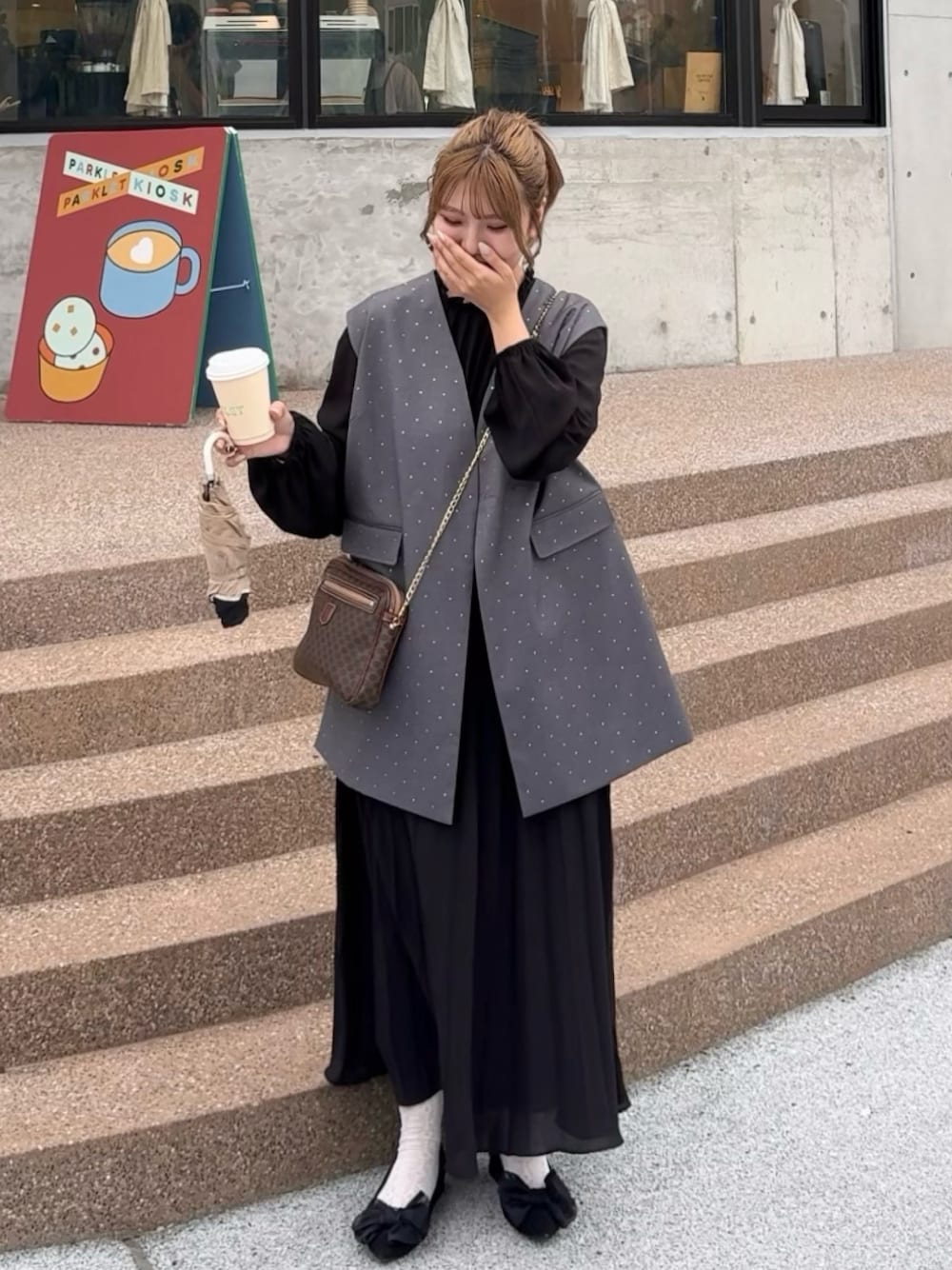 Ameri（アメリ）の「TWINKLE CURVE VEST（ベスト）」 - WEAR