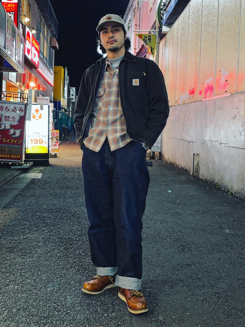 「カーハート、carhartt、ワーク、ワークパンツ、ワークジャケット、アメカジ、レッドウィング、RED WING、ストリートコーデ、デニムパンツ、ジーンズ、オーバーオール、いいね、save、フォローお願いします🤑、私の推しブランド」｜「WAREHOUSEのアイテム（オールインワン・サロペット、ブルー系）」を使った、かとうまお | 経年変化委員会さん（メンズ・173cm）の冬コーディネートの1枚目の写真