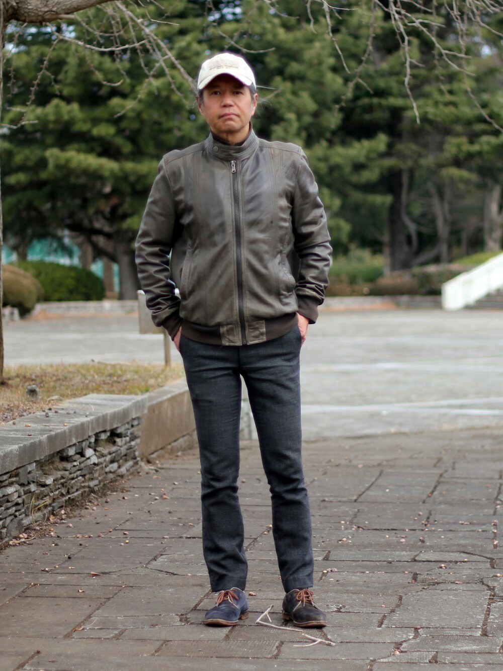 「レザージャケット」｜「ZARAのZARA Leather Jacket（ライダースジャケット、グリーン系）」を使った、Hidezumiさん（メンズ・174cm）の冬コーディネートの1枚目の写真