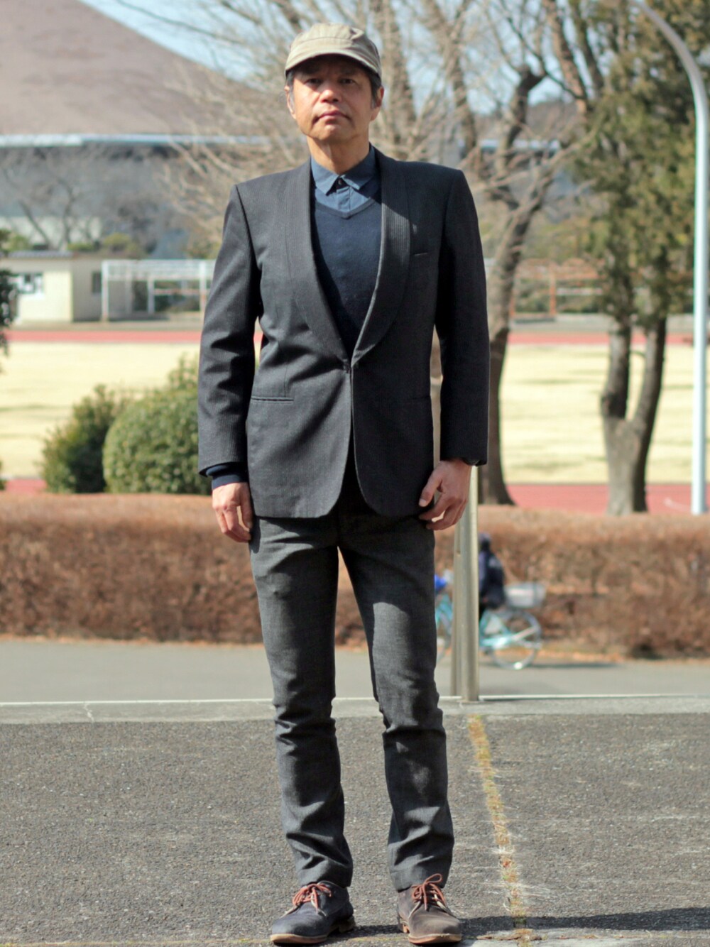 「Yves Saint LaurentのYves Saint Laurent Wool Jacket（テーラードジャケット、グレー系）」を使った、Hidezumiさん（メンズ・174cm）の春コーディネートの1枚目の写真
