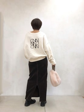「タイトシルエット」｜「アイテム（ブーツ）」を使った、ayanaさん（レディース・162cm）の秋コーディネート