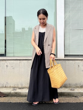 「DouDou（ドゥドゥ）の【新色追加】麻混ロングベスト（ベスト、ベージュ系）」を使った、ayanaさん（レディース・162cm）の夏コーディネート