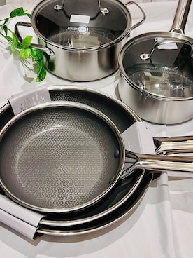 「212 KITCHEN STORE（トゥワントゥキッチンストア）のエーペックス フライパン 20cm ＜GreenPan  グリーンパン＞（鍋/フライパン、その他）」を使った、nagiさん（レディース）の冬コーディネート