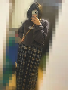 「AS KNOW AS plus（アズノゥアズプラス）のアイテム（パンツ）」を使った、カナタさん（レディース・169cm）の春コーディネート