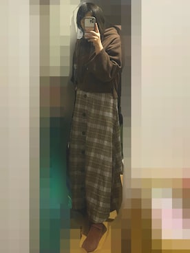 「OZOC（オゾック）のアイテム（スカート）」を使った、カナタさん（レディース・169cm）の冬コーディネート