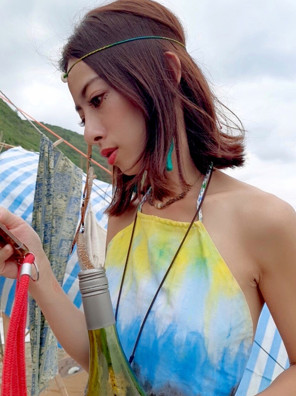 「嬉皮、市集、手作り、台灣、Taiwan、outdoor」｜「手作のアイテム（ヘアゴム、グリーン系）」を使った、Minima 蕭さん（レディース・155cm）の夏コーディネートの1枚目の写真