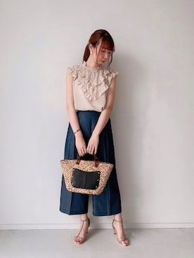 「刺繍」｜「アイテム（チノパンツ）」を使った、sakiさん（レディース・163cm）の夏コーディネート