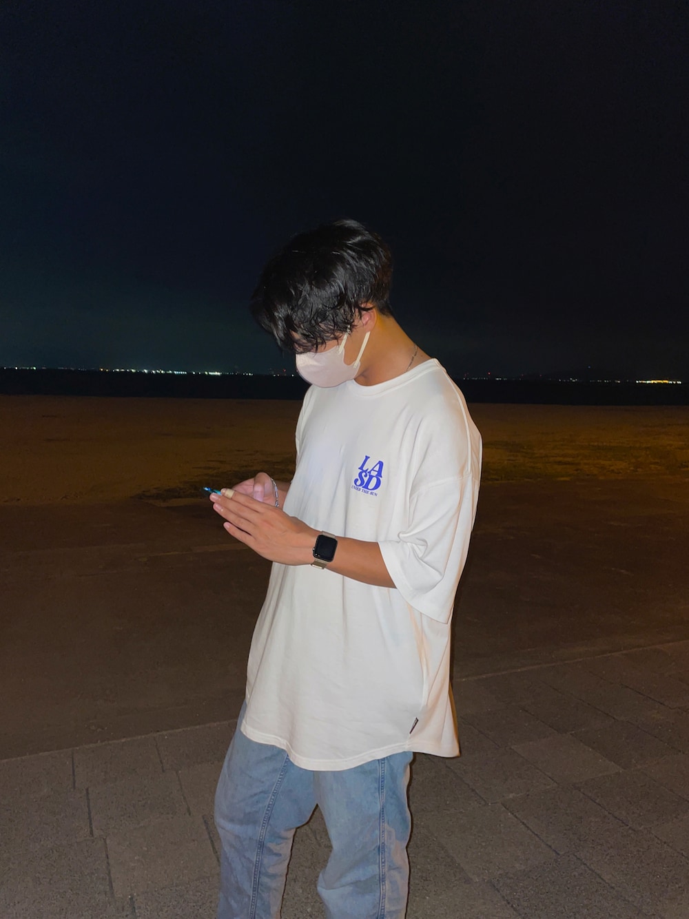 「夏コーデ、夏だ！Tシャツ着よう！、休日スタイル、オーバーサイズ、花火コーデ、デート、ベイフロー(BAYFLOW)、ユニクロ、いいね、save、フォローお願いします🤑」｜「BAYFLOWのスノーウォッシュプリントTEE（Tシャツ/カットソー、ホワイト系）」を使った、ROYさん（メンズ・173cm）の夏コーディネートの1枚目の写真