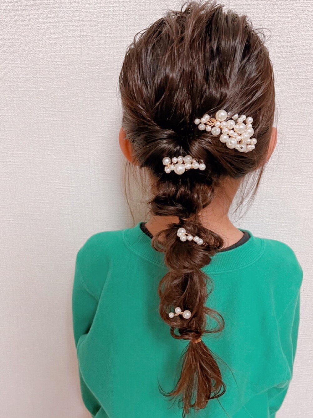 「卒園式ヘアー」｜「no brandのアイテム（その他ヘアアクセサリー、ホワイト系）」を使った、RiRin..❤︎さん（キッズ・120cm）の春コーディネートの1枚目の写真