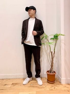 「アイテム（スーツパンツ）」を使った、Uさん（メンズ・168cm）の秋コーディネート