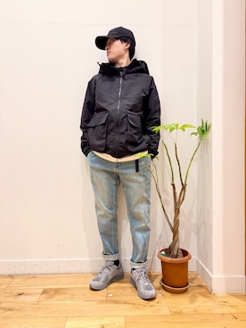「Gramicci（グラミチ）の『別注』GRAMICCI　Stretch Denim Trouser（その他パンツ、ブルー系）」を使った、Uさん（メンズ・168cm）の春コーディネート
