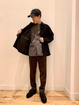 「クラークス」｜「アイテム（ブルゾン）」を使った、Uさん（メンズ・168cm）の秋コーディネート