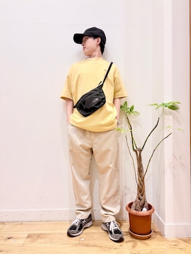 「Lee（リー）の『別注』Lee×DOORS　FLEEASY NARROW（その他パンツ、ベージュ系）」を使った、Uさん（メンズ・168cm）の春コーディネート