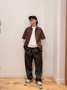 「EKAL（エカル）の『別注』Gramicci for EKAL　TR TORO トラウザー（その他パンツ、グレー系）」を使った、Uさん（メンズ・168cm）の夏コーディネート